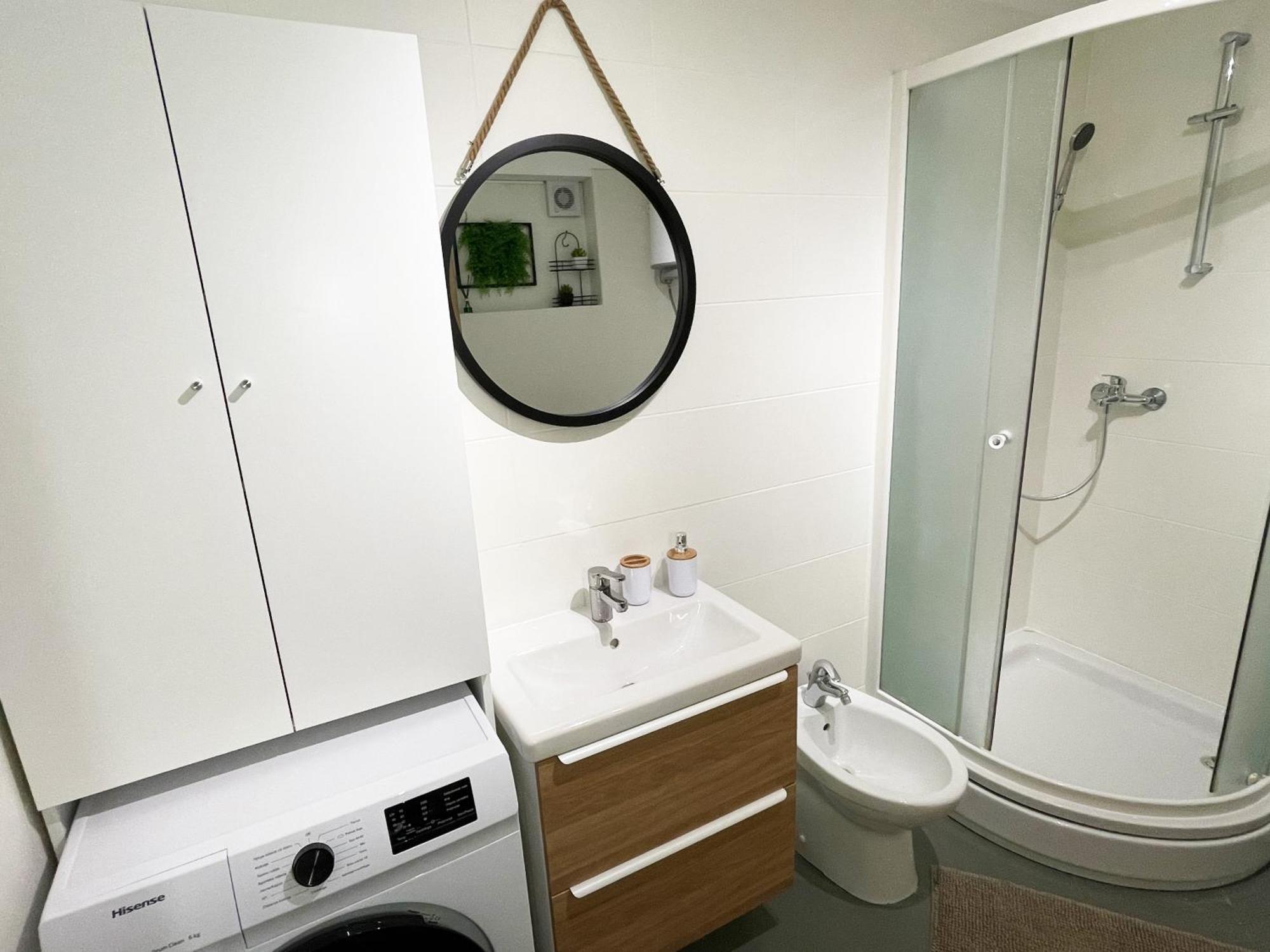 Cute Apartment In Rijeka Near Beach With Parking Екстериор снимка